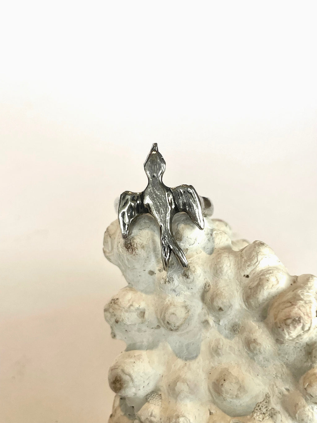 the swallow (mini): size J/4½